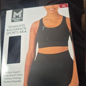 Black Seamless Racerback Sports Bra Size XL